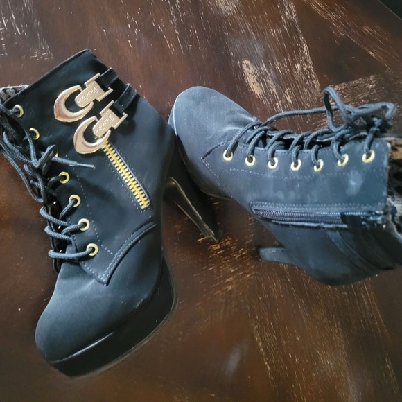 Shoes for sale - Picture 6 of 7